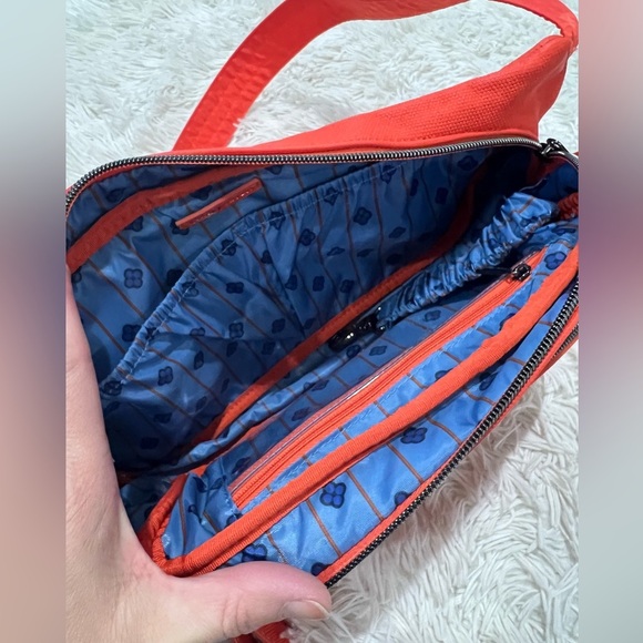 Lug Women's  Hitch In Color Papaya - Picture 2 of 8